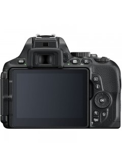 Nikon D5600 + 18 55mm VR - LCD